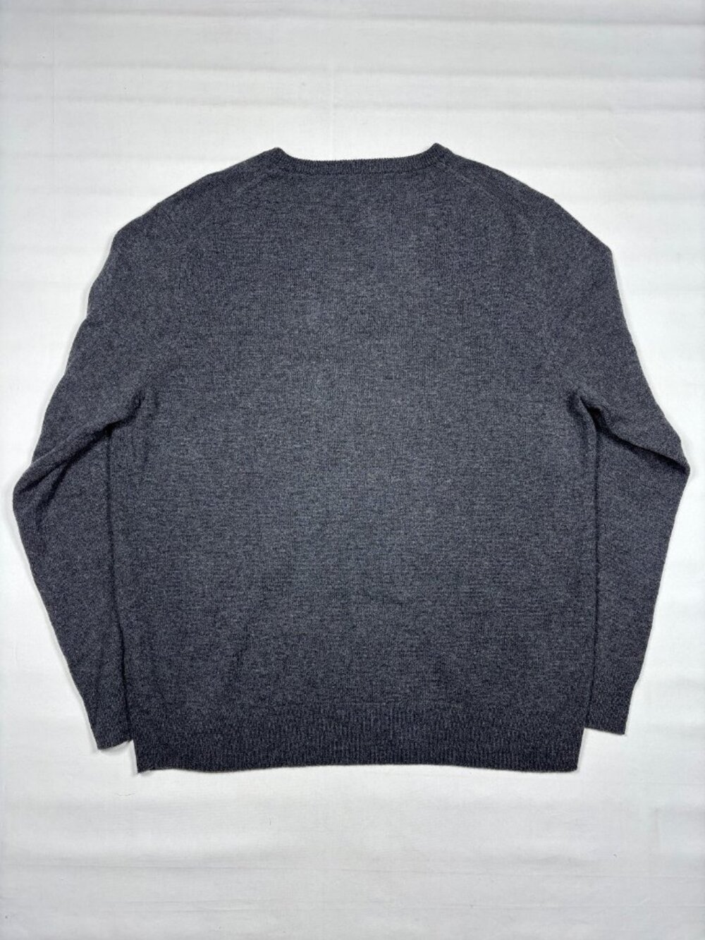 J.Crew Mens Large 100% Cashmere V-neck Sweater Charcoal Gray Style BC464 ECU - Picture 9 of 9